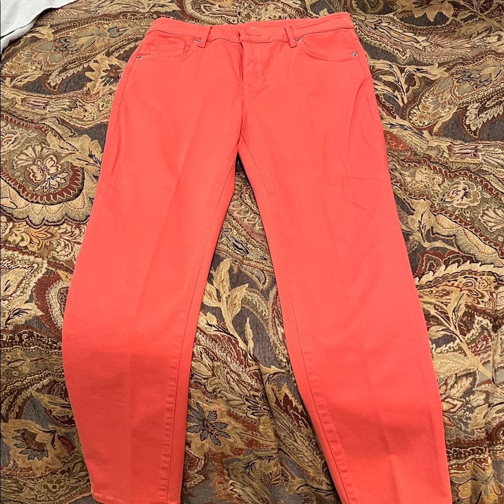 Tommy Bahama Coral ankle jeans.